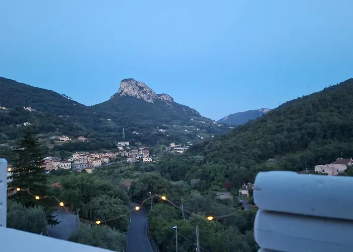 La Casa Sul Tetto - Outdoor Apartmán Calice Ligure
